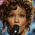 ¿Cuál fue la última canción grabada por Whitney Houston antes de su muerte?