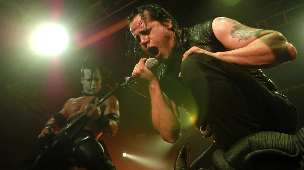 La loca razón por la que los Misfits fueron arrestados durante su gira