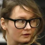 ¿Realmente Anna Delvey robó un avión?