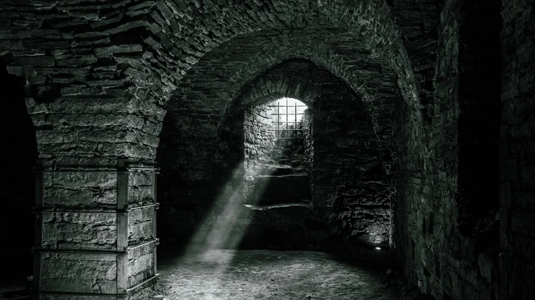 La Historia del Método de Tortura Strappado