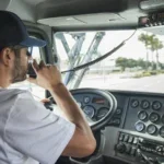 La historia y significado del código 10-4 de los camioneros