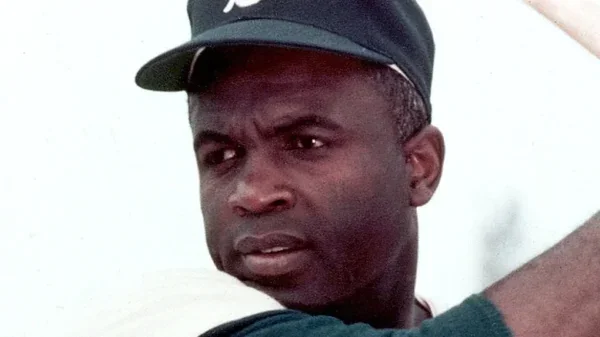 La razón por la que Jackie Robinson fue condenado en un consejo de guerra