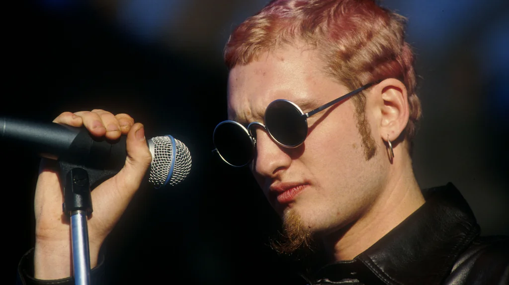 La Verdad Oculta de Layne Staley, Leyenda del Grunge y su Vida Trágica