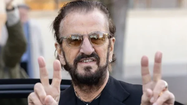 La Vida de Lujo de Ringo Starr: Propiedades, Colecciones y Caprichos