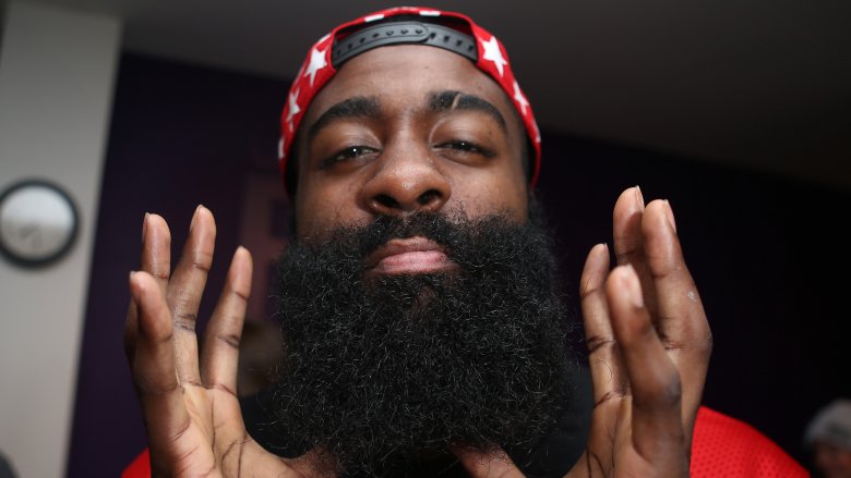 James Harden con una barba famosa