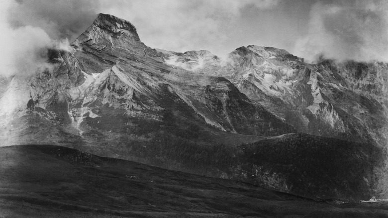 Vista de los Pirineos franceses desde el Col d'Aubisque, 1948