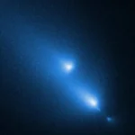 Secuencia del telescopio Hubble mostrando varios fragmentos del cometa C/2025 K1 ATLAS