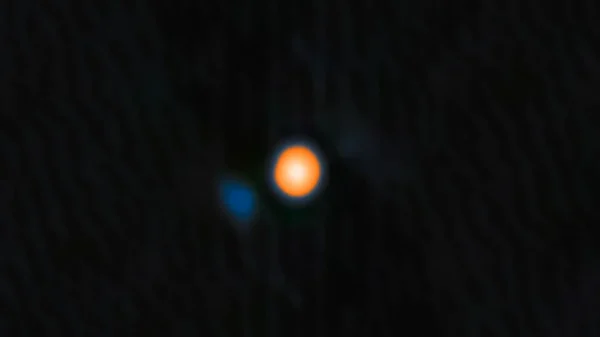 Betelgeuse y su tenue estrella compañera observadas por NOIRLab