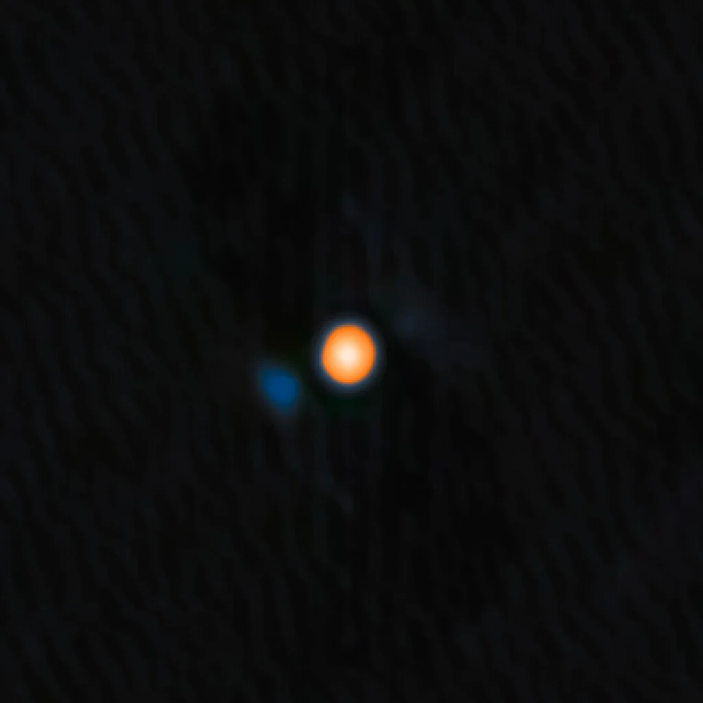 Betelgeuse y su tenue estrella compañera observadas por NOIRLab