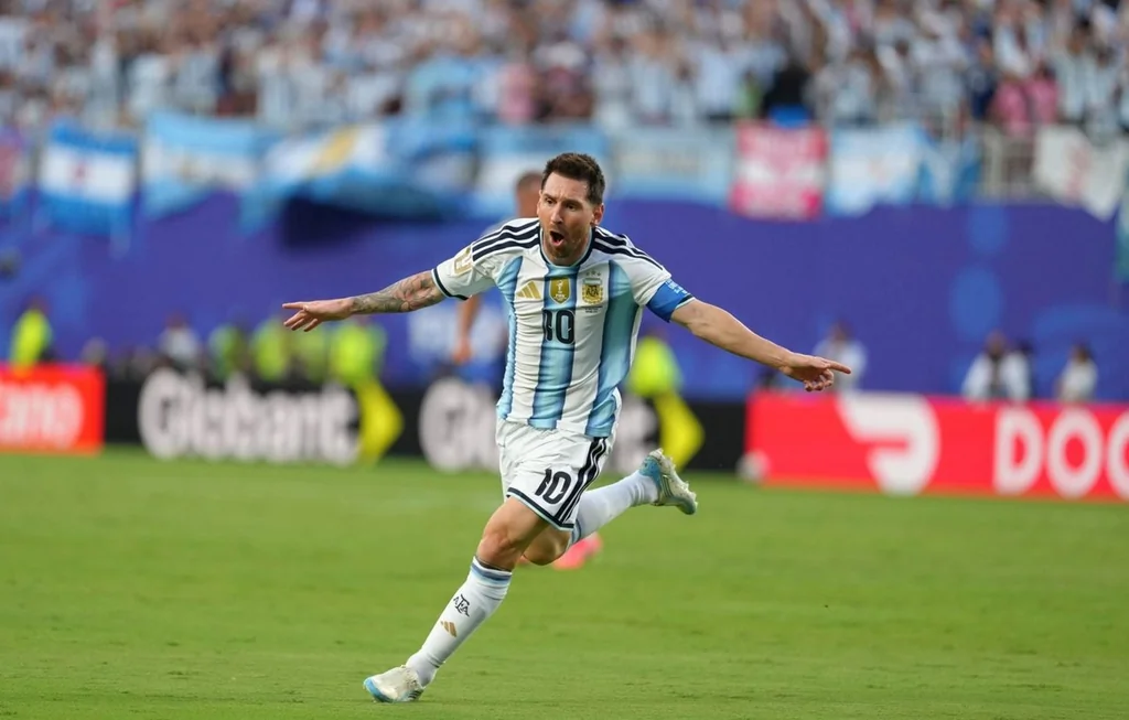Lionel Messi celebra un gol con Argentina ante Argelia en el Mundial 2026